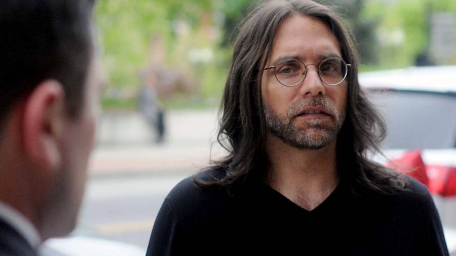Líder de la secta sexual NXIVM, Keith Raniere, da positivo a coronavirus