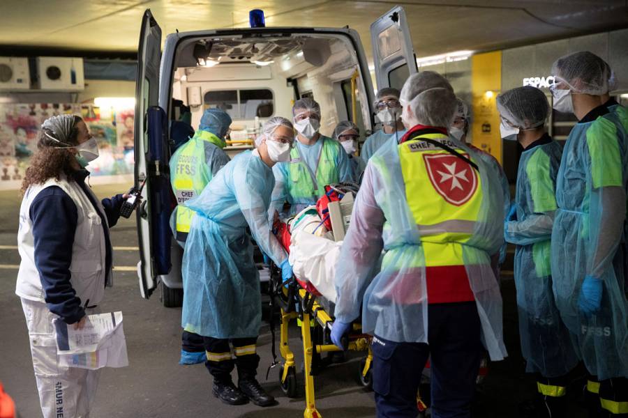 España supera los 100 mil casos por Covid-19; aumentos se ralentizan