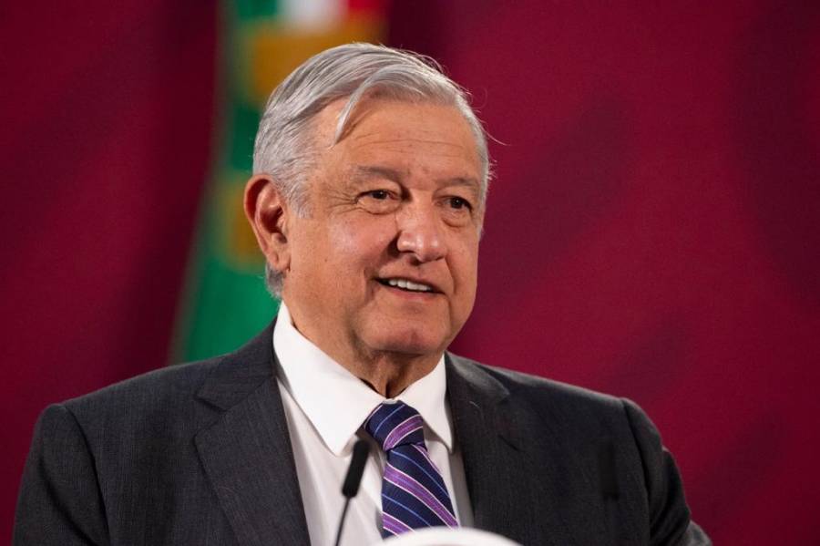 Dice AMLO que se combate pandemia sin afectar base económica del país