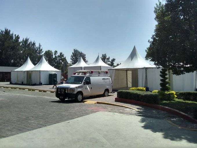 Habilitan consultorios médicos temporales junto a 7 hospitales en CDMX