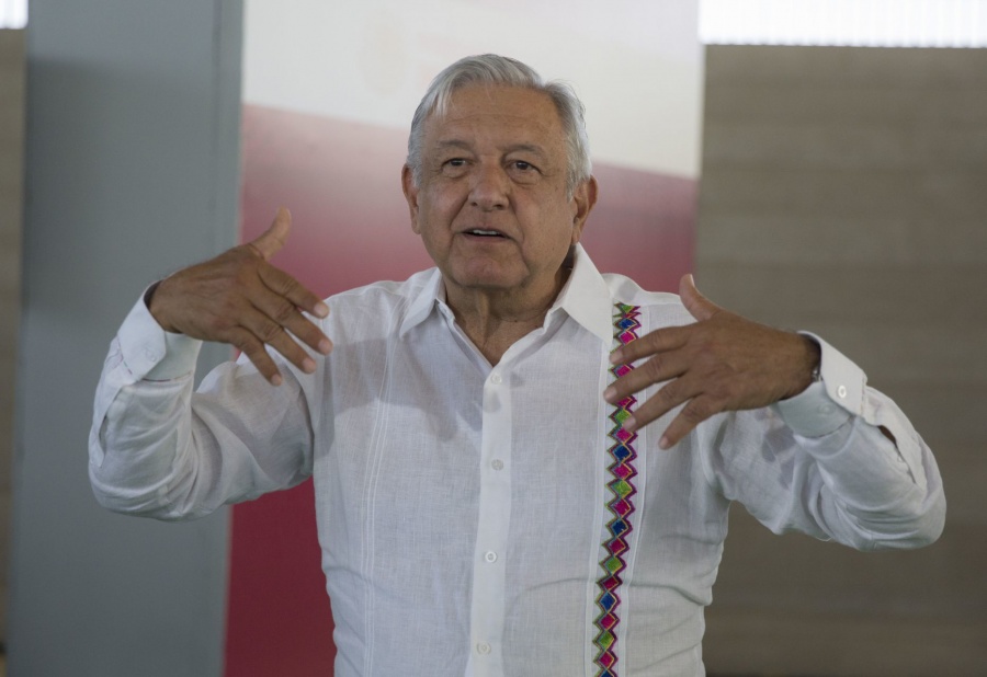 Choca AMLO y Hacienda por pronóstico de crecimiento