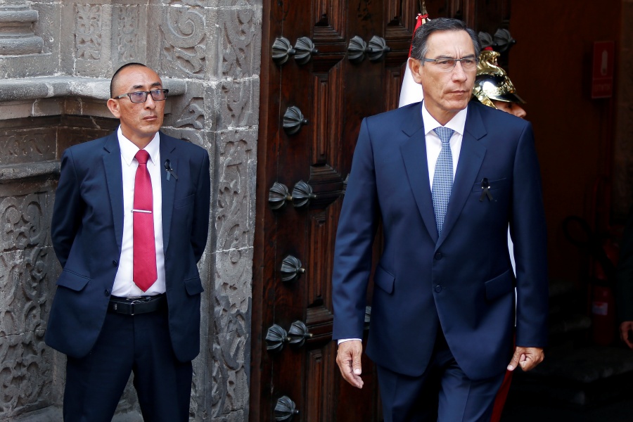 Perú abre caja fiscal para blindar a empleados