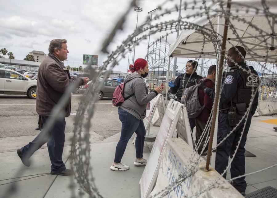Deportaciones de mexicanos en EU crecen 25% en 1 año 