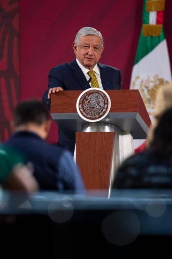AMLO desestima otra vez pron&oacute;sticos de crecimiento de Hacienda
