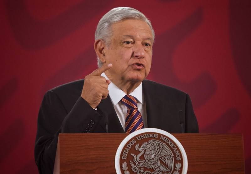 AMLO anuncia que Gobierno Federal devolverá tiempos oficiales a radio y televisión