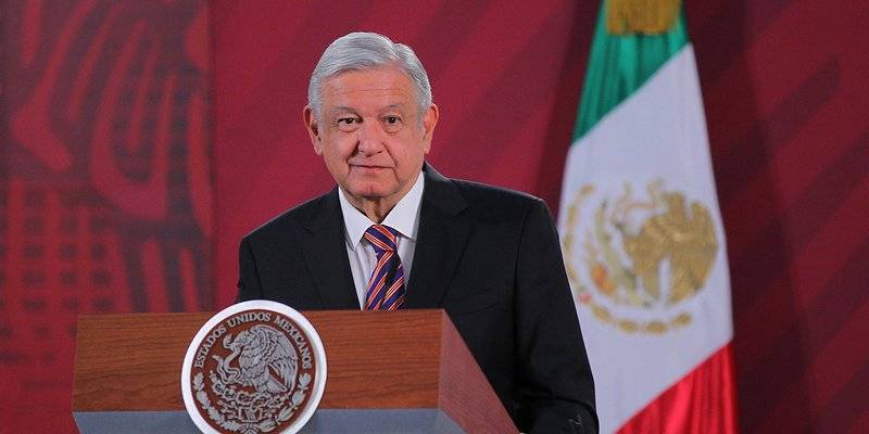 AMLO se somete a medidas sanitarias durante gira en Cuernavaca