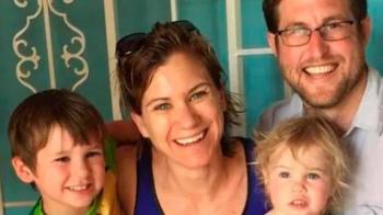 Dan por muertos a miembros de la familia Kennedy, tras desaparecer en bah&iacute;a de Virginia
