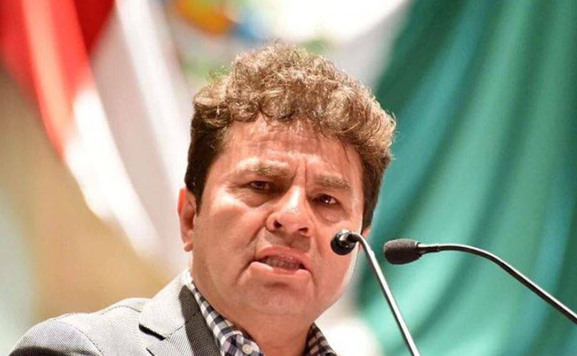 Detienen a exdiputado Juan Vera por ataque a saxofonista María Elena Ríos