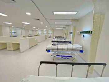 Lanzan huevos a enfermero que atiende a pacientes con Covid-19
