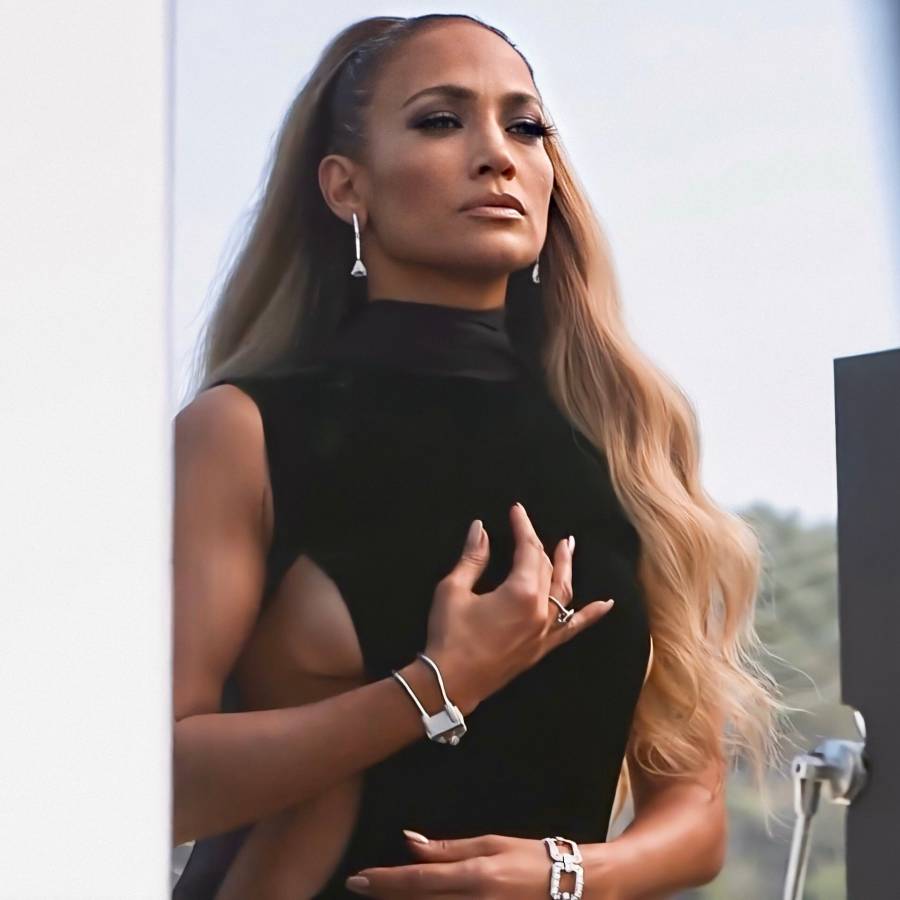Jennifer Lopez suspende su boda a causa de Covid-19