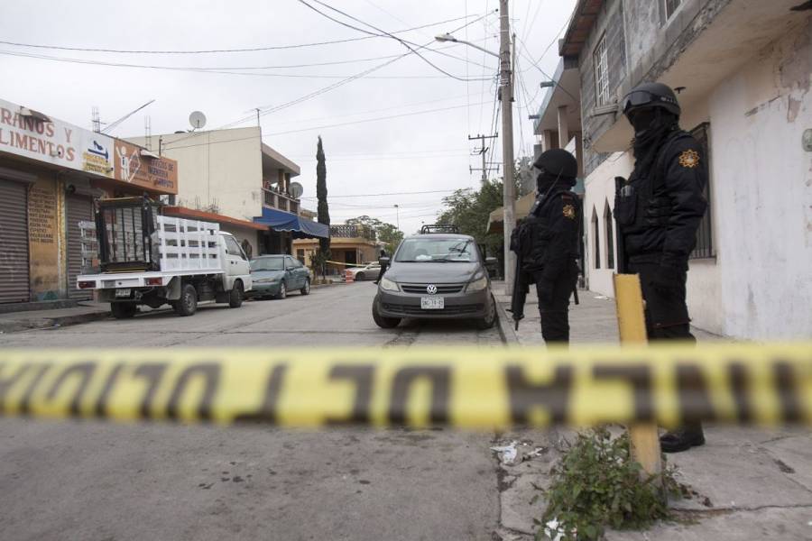 Asesina a su hijastra de cinco años y huye de Nuevo León