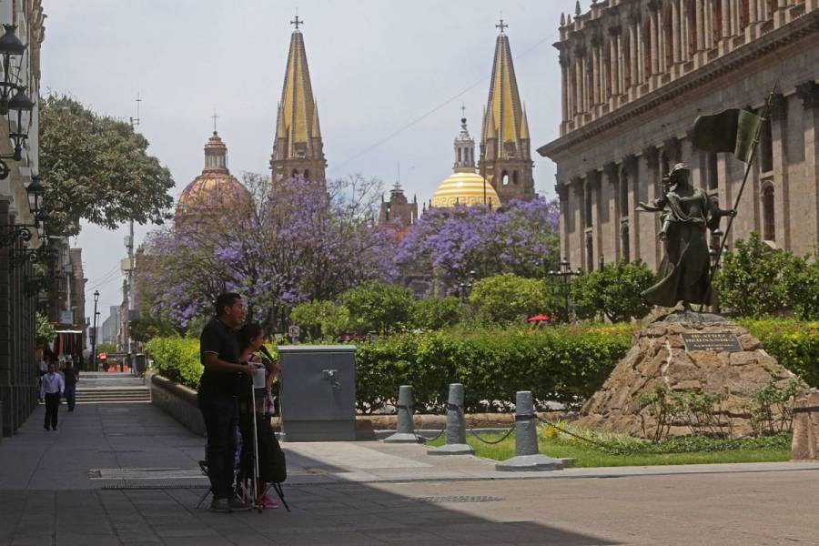 Ascienden a 135 casos de coronavirus en Jalisco