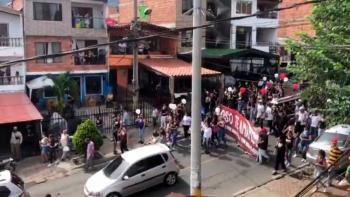 Pese a cuarentena, salieron colombianos a acompa&ntilde;ar el f&eacute;retro de narco