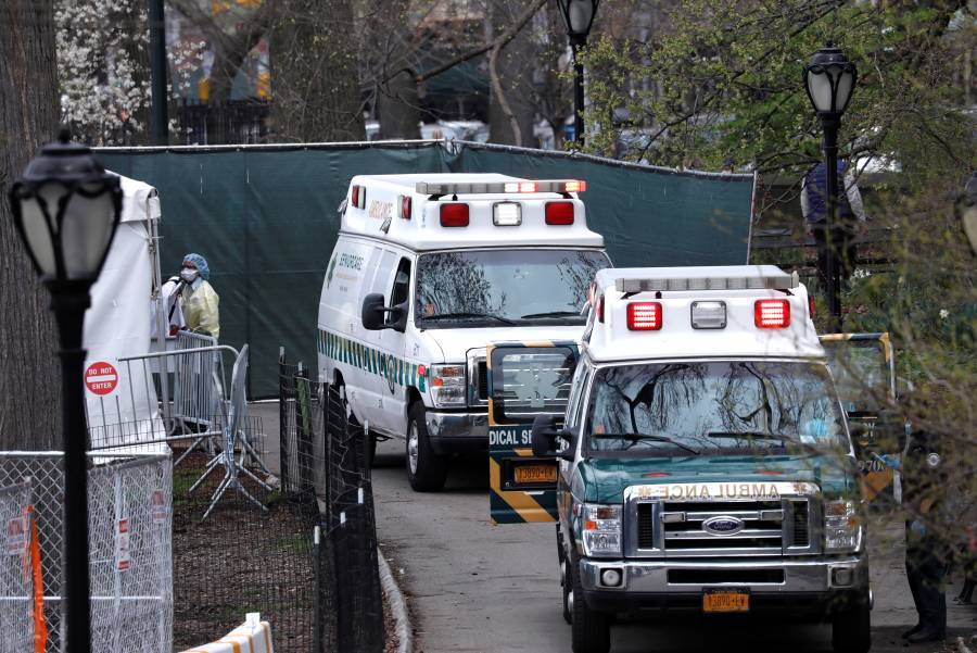 NY anuncia ca&iacute;da de ingresos a hospitales por Covid-19
