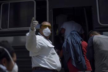 Guatemaltecos cierran frontera con M&eacute;xico para evitar contagios de Covid-19
