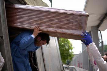 Presos comienzan a fabricar f&eacute;retros en Ecuador