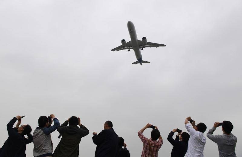 Se espera para hoy aterrizaje de avión procedente de China con insumos médicos para México