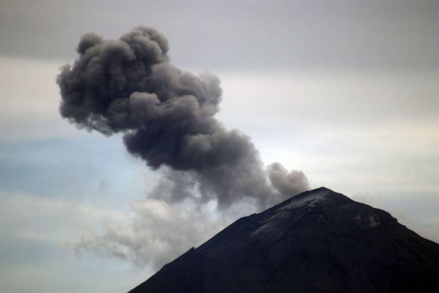 El Popocatépetl registra explosión el mismo día que el volcán Krakatoa