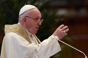 Papa Francisco pide condonaci&oacute;n de deudas a pa&iacute;ses m&aacute;s pobres