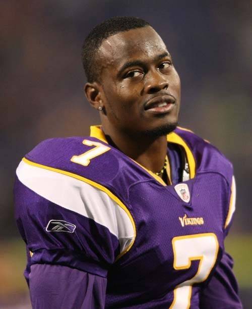 Fallece exmariscal de campo Tavaris Jackson en accidente automovilístico
