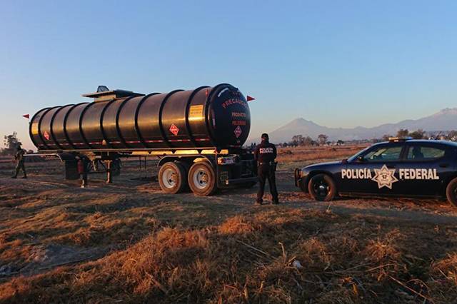 Capturan a dos por traslado ilícito de diésel en Sinaloa