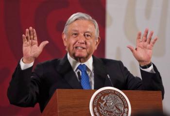 Alimentan hashtag que exigen renuncia de AMLO