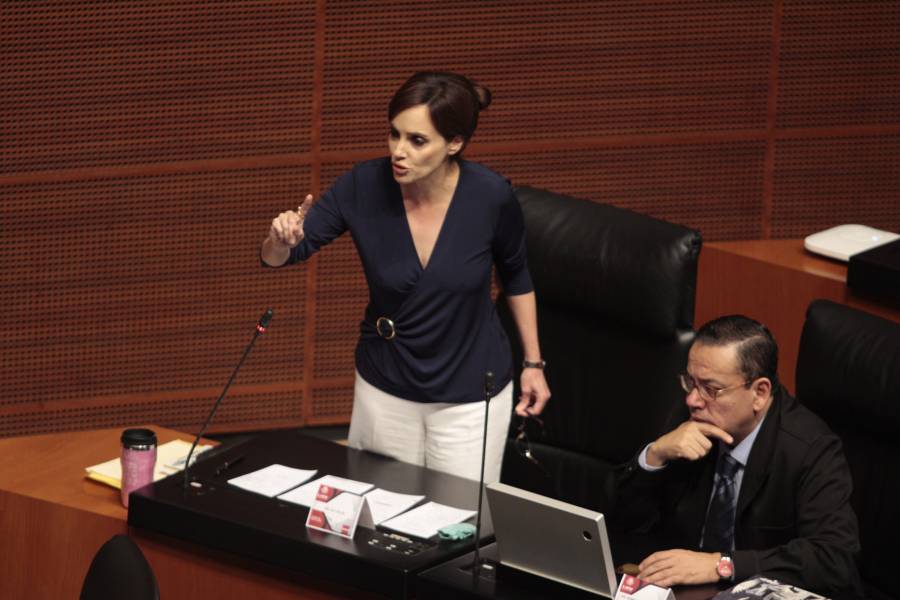 Deja senadora Lilly Téllez bancada de Morena
