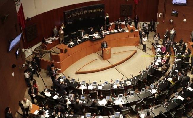 Senadores rechazan la revocación de mandato presidencial que propuso AMLO