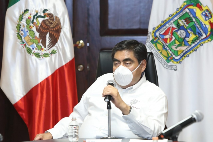 Barbosa pide a ediles retirar a ambulantes de la vía pública