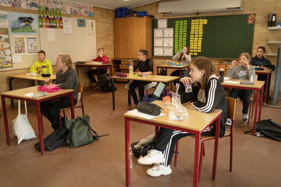 Alemania y Dinamarca reabren escuelas y comercios