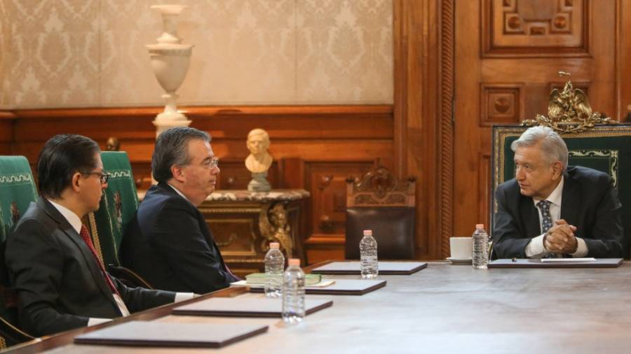 Banxico rechaza petición de AMLO, se acatan a la Ley