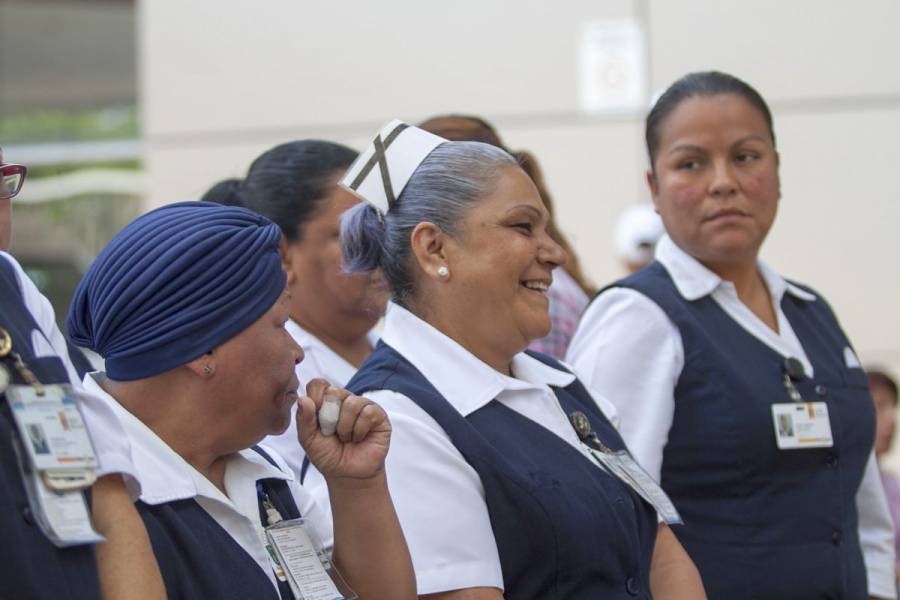 Convocan a médicos de 60 y 65 años para reforzar áreas sin Covid-19