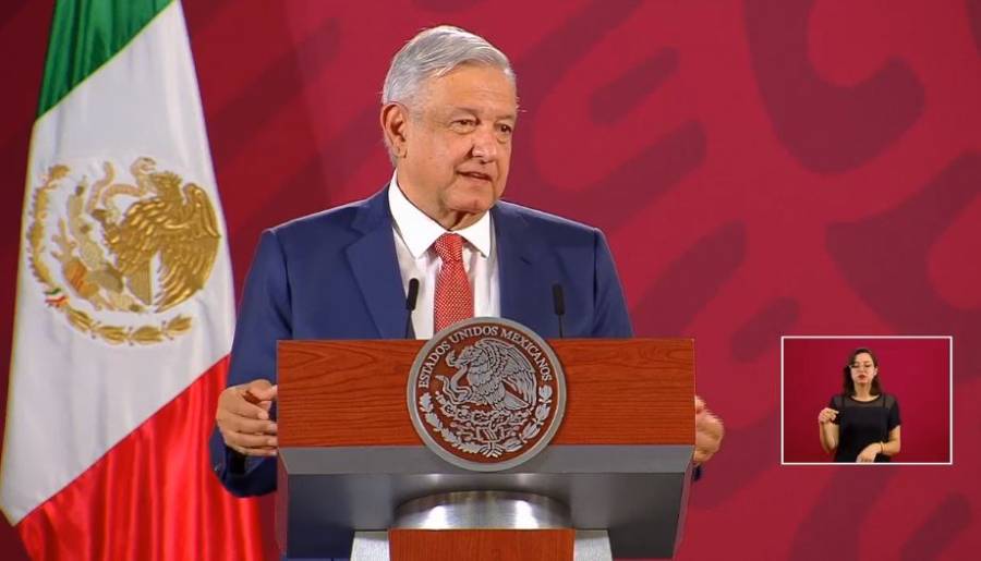 Afirma AMLO que gobierno federal no investiga a Peña Nieto