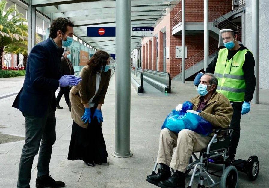 España investiga penalmente 38 asilos de ancianos por COVID-19