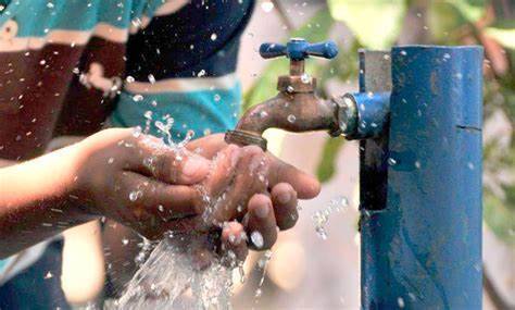 Condonan el pago de agua del 2015 al 2020 en Iztapalapa