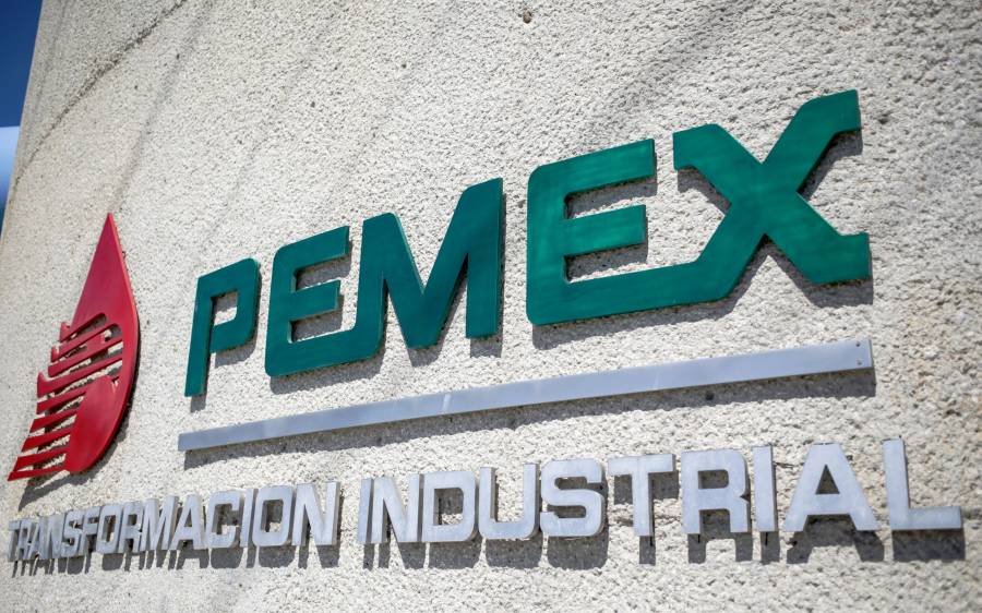 Bajan calificación de Pemex y pierde grado de inversión