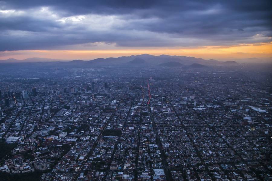 Prevén lluvias con descargas eléctricas en zona sur y centro de México