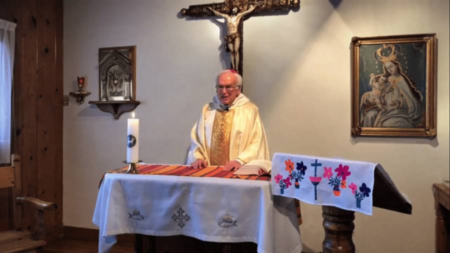 Llama obispo a seguir con atención conferencias de López-Gatell