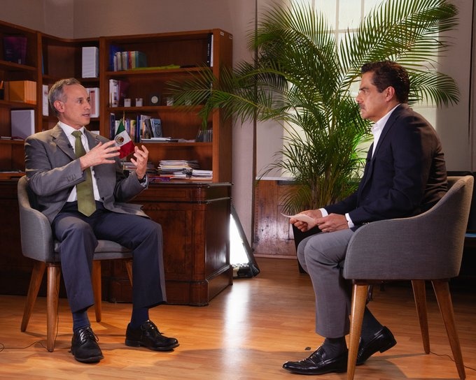 LÓPEZ-GATELL PLATICA EN TV AZTECA SOBRE SANA DISTANCIA