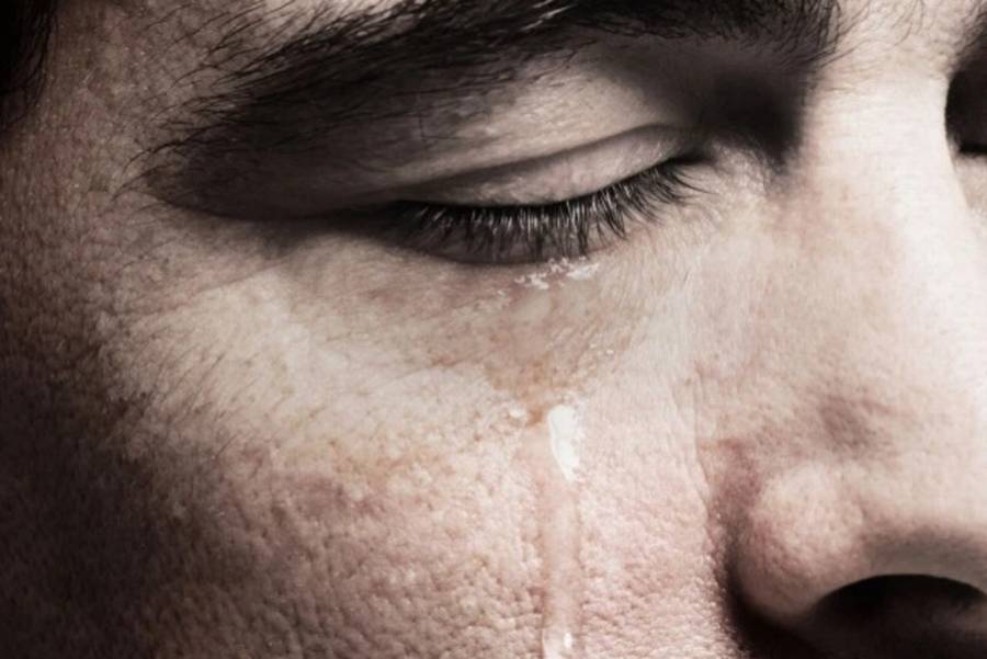 Las lágrimas podrían ser fuente de contagio de Covid-19