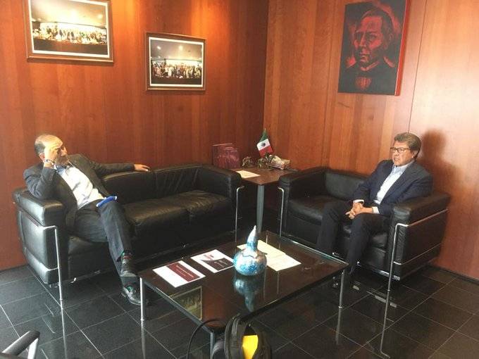 Ebrard y Monreal defenderán industria automotriz para considerarla esencial