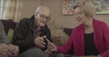 Muere hermano de Elizabeth Warren por COVID-19