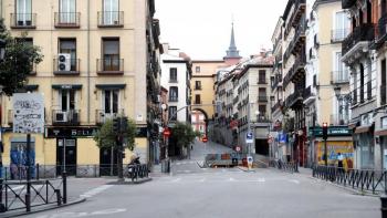 Espa&ntilde;a permitir&aacute; que los ni&ntilde;os salgan a jugar a las calles durante aislamiento