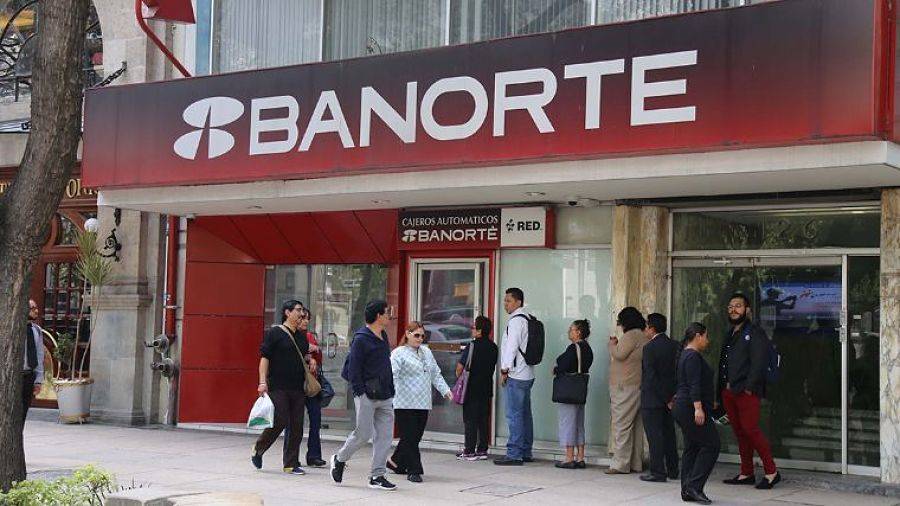 Medio millón de clientes de Banorte aplazan créditos por Covid-19