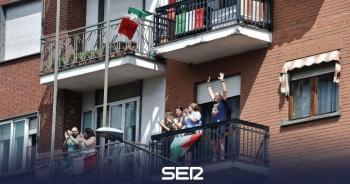 Italianos conmemoraron 75 a&ntilde;os de la ca&iacute;da del fascismo cantando Bella Ciao