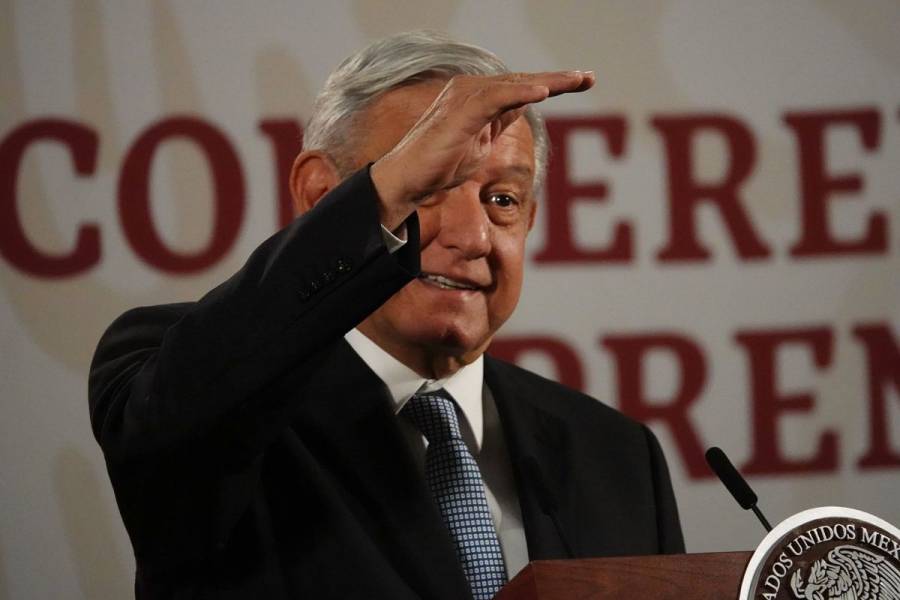 AMLO deja que prensa decida si continúan o no las conferencias presenciales en las mañanas