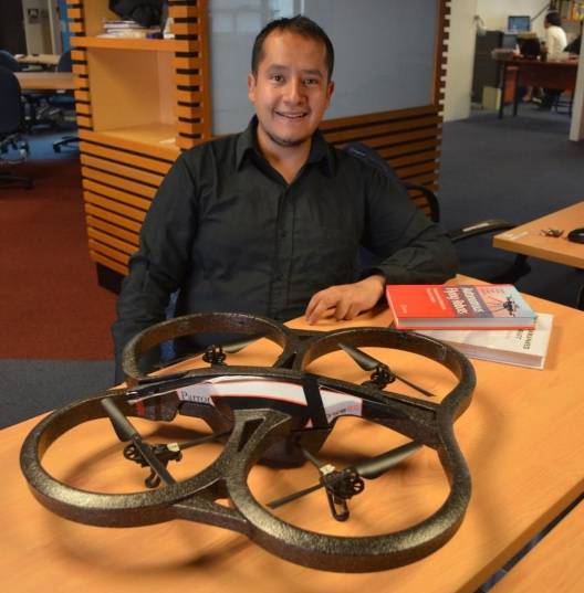 Premian a Ingenieros de la UNAM por creación de un robot.