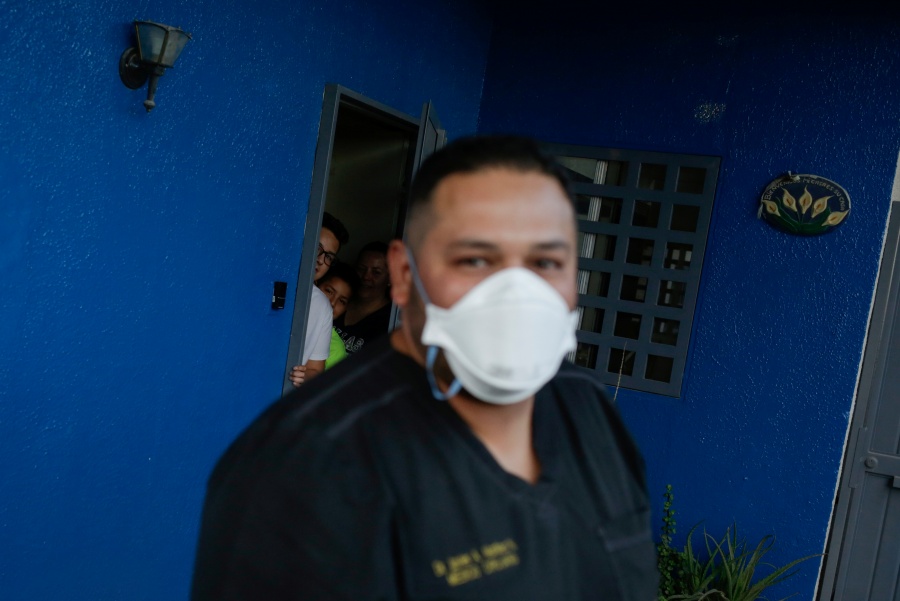 Por sobrepoblación, la CDMX lidera en Covid 
