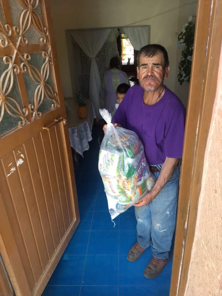 Por crisis sanitaria, en municipio de Soledad entregan despensas