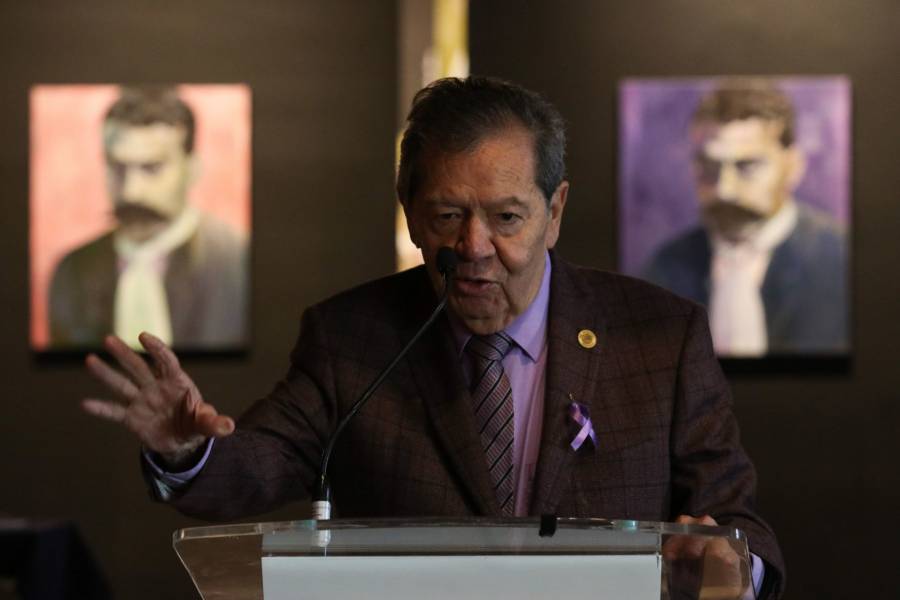 Advierte Muñoz Ledo coerción indebida para aceptar bajas a emolumentos